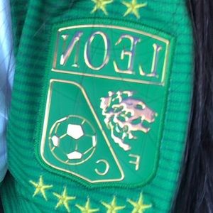 Meet your Posher, Shelly